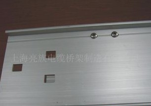 鍍鋅金屬橋架經歷過加工后的處理